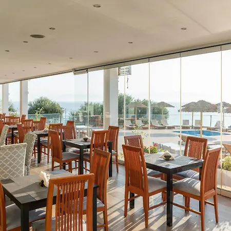 酒店 Corfu Maris Bellos 4*